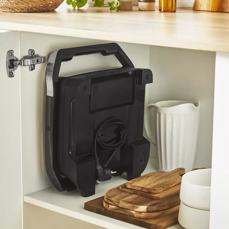 Kontaktgrill Tefal Inicio Adjust GC272D10 mittenakkuvate plaatide ja reguleeritava temperatuuriga