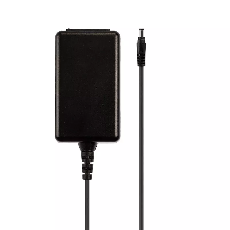 Lindy 5 V alalisvoolu 4 A IEC C14 toiteplokk, 5,5/2,5 mm, universaalne, siseruumides, 100–240 V, 50/60 Hz, 20 W, 5 V