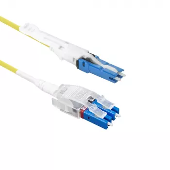 ACT 1,5 m Singlemode 9/125 OS2 Polarity Twist uniboot duplekskiudoptiline patch-kaabel CS - LC pistikutega