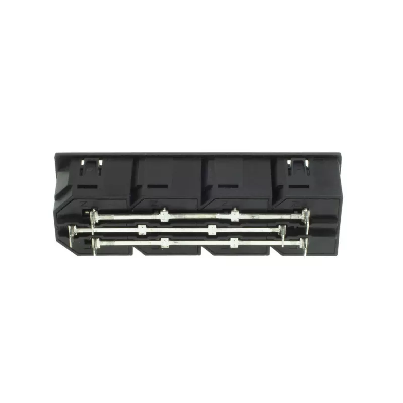 ACT C13 IEC Lock Net Entree (4x outlet) - must, PA135015BK4