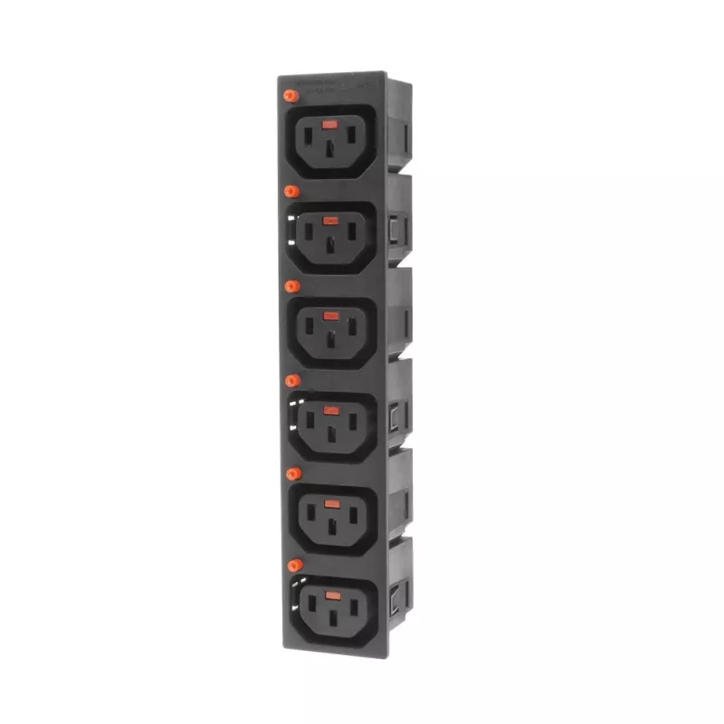ACT C13 IEC Lock Net Entree (6x outlet) - must, PA135015BK6