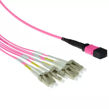 ACT 5 meetrit Multimode 50/125 OM4 fanout patchkaabel 1 X MTP emane - 4 X LC dupleks 8 kiudu