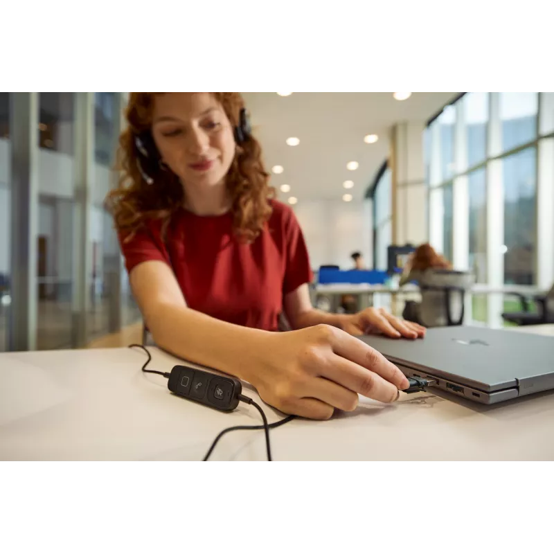 Juhtmega stereokõrvaklapid HP Poly Mission 625 — kõrvapealne, 147 g, USB-ühendus (hulgipakend)
