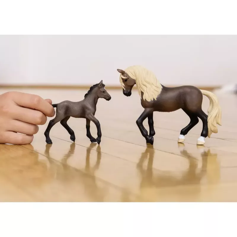 Schleich hobusefiguur Peruu Paso täku mudel 13952, vanusele 5+, beež/pruun