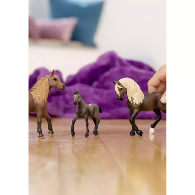 Schleich hobusefiguur Peruu Paso täku mudel 13952, vanusele 5+, beež/pruun