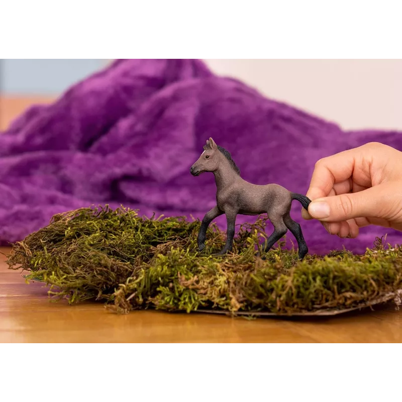 Schleich HORSE CLUB Peruu paso täkkvarsa mängufiguur, 5 a, hobused, pruun, plastik