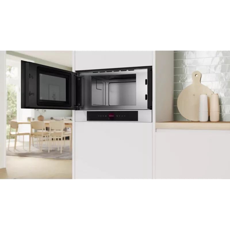 Bosch Serie 8 BFL7221W1 mikrolaineahi Valge Solo mikrolaineahi Sisseehitatav 21 L 900 W