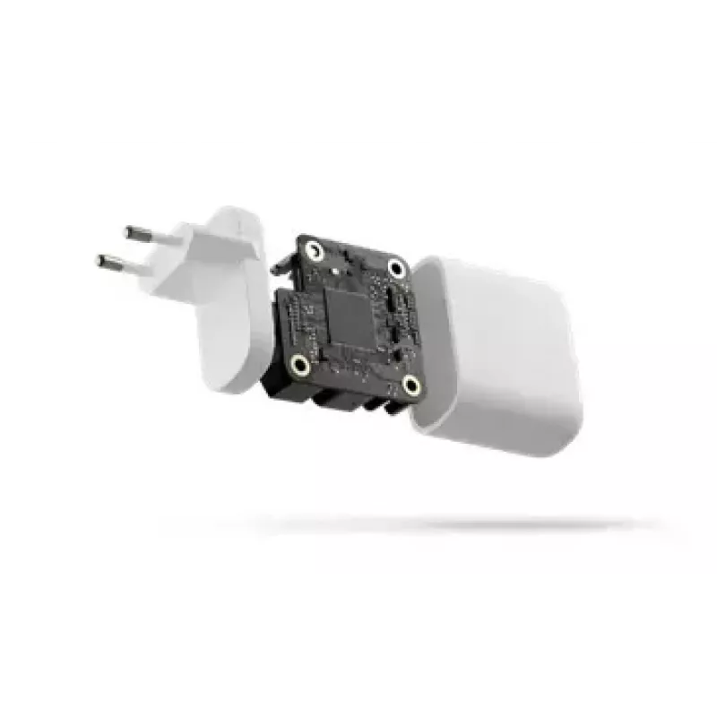 Seinalaadija d bramante re-charge Pro — 2× USB-C 25W, 110–240V, valge