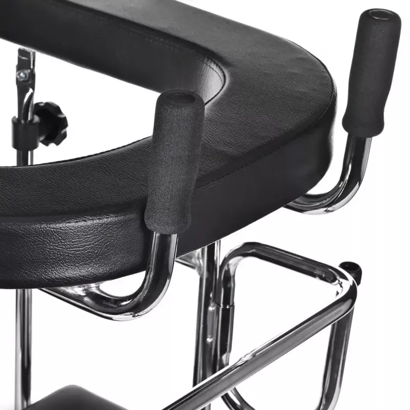 Rehabilitatsiooni kõrge käimisraam ActionMed B200AM — seisutugi istmega, 4 ratast, reguleeritav kõrgus 100–125 cm, maksimaalne koormus 120 kg, raami laius 65 cm