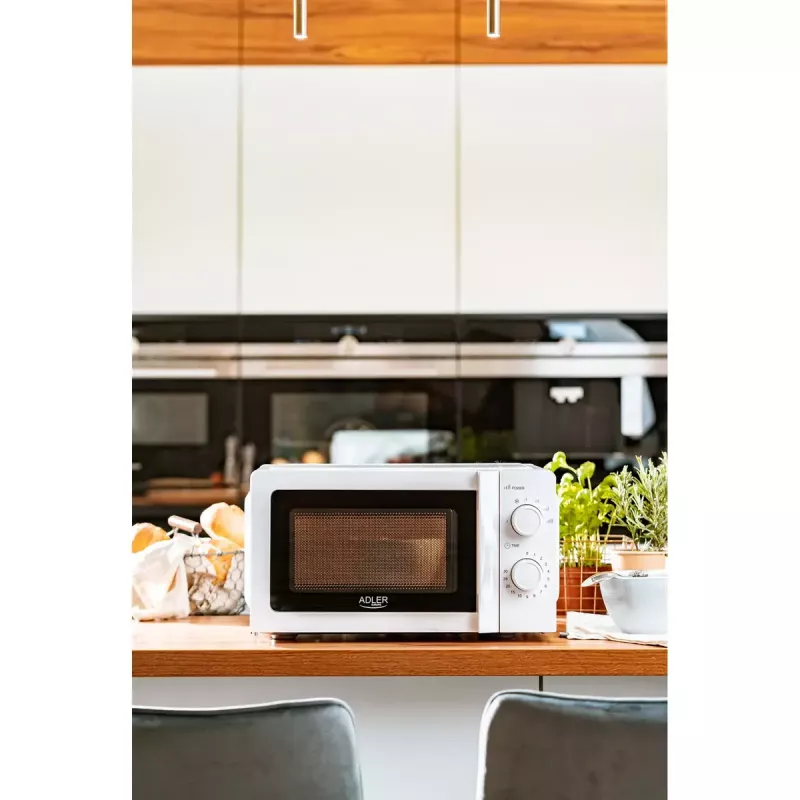 Solo mikrolaineahi Adler AD 6205, 700 W, 20 L