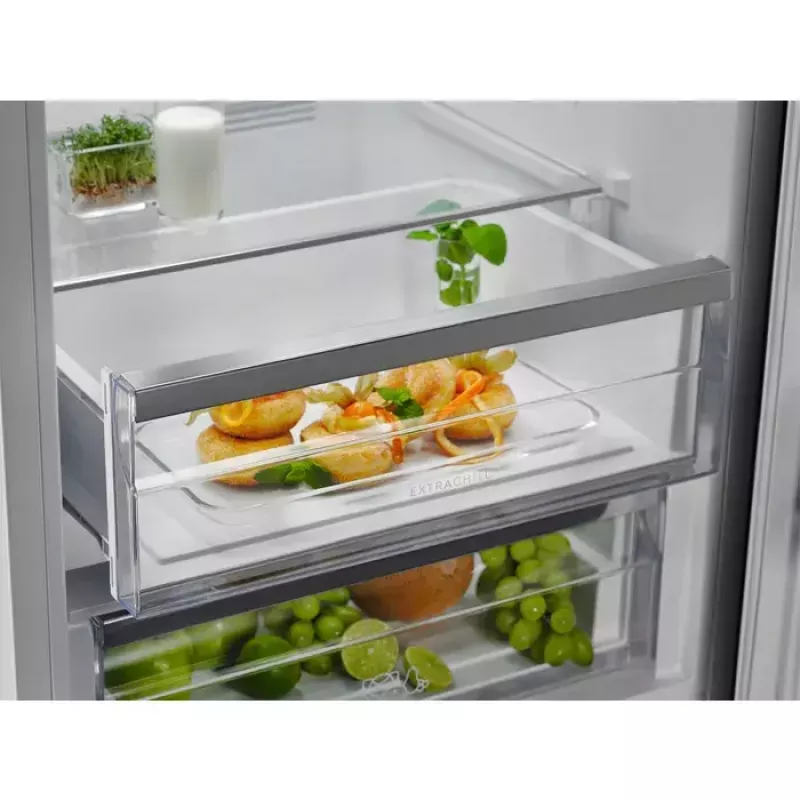 Electrolux LNC7ME32X3 Eraldiseisev 330 L Roostevaba teras
