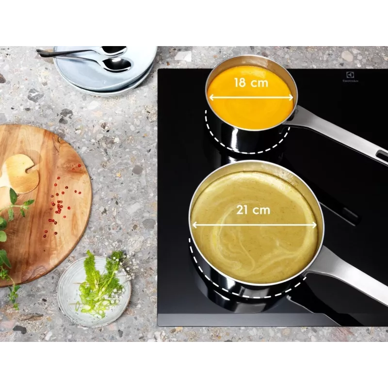Electrolux Serie 600 EIV83443CT Must Sisseehitatav 80 cm Induktsioonpliit tsoonidega 4 tsooni