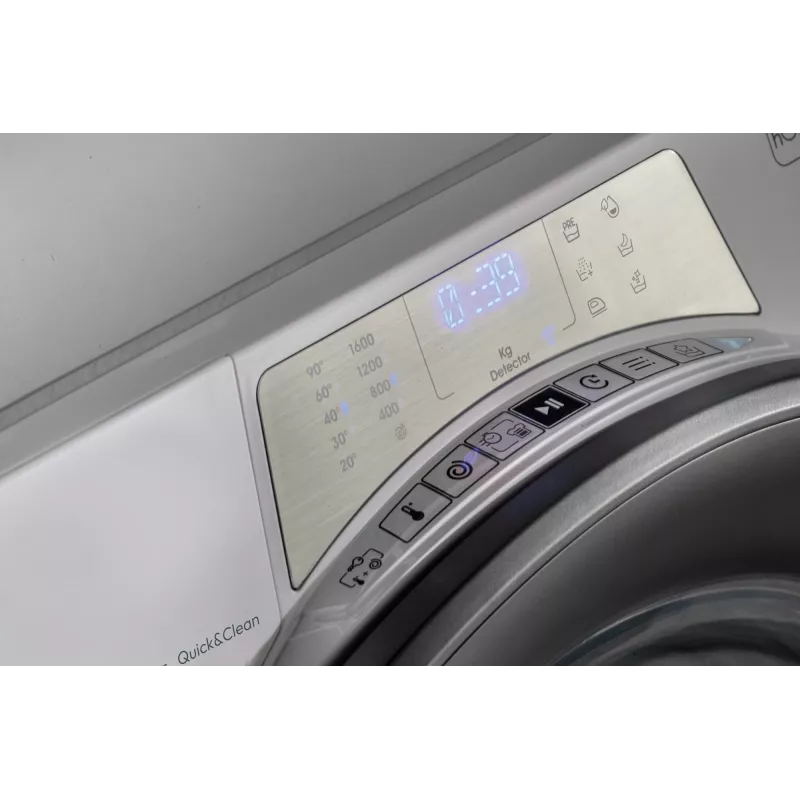 Candy RapidÓ PRO RP 486BWMR/1-S pesumasin eestlaetav 8 kg 1400 RPM valge