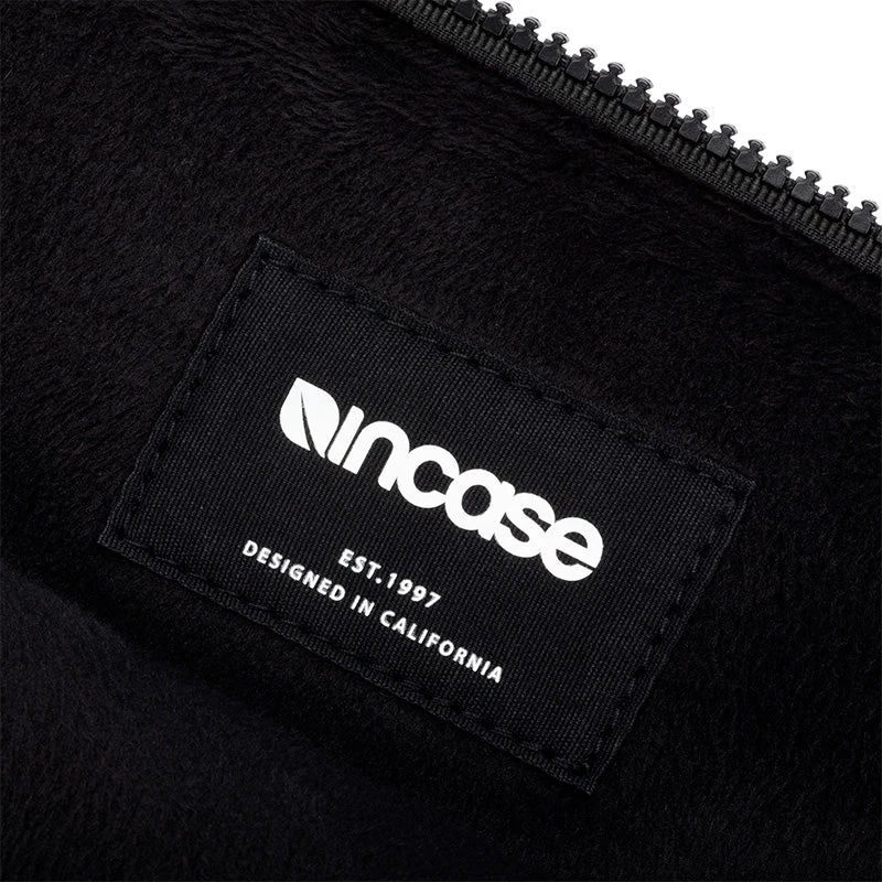 Incase Compact Sleeve koos Woolenexiga 14-tollise MacBook Pro jaoks (M1-M4, 2021-2024)