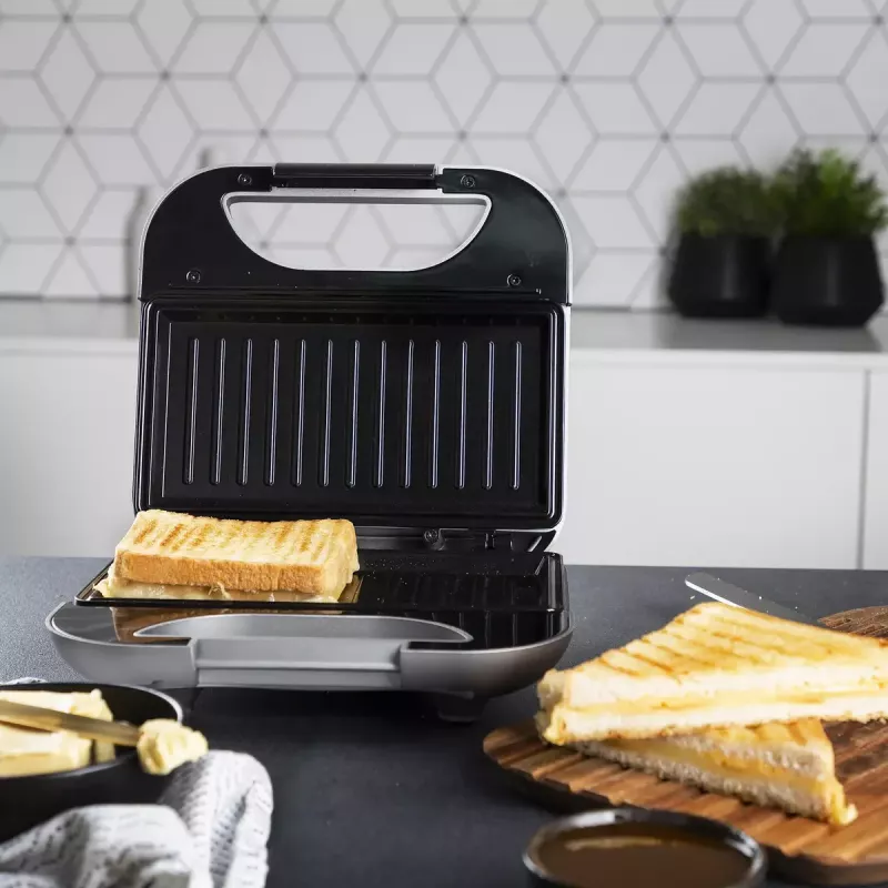 Sandwich Maker Princess 01.127003.01.001 750W Must Hõbedane