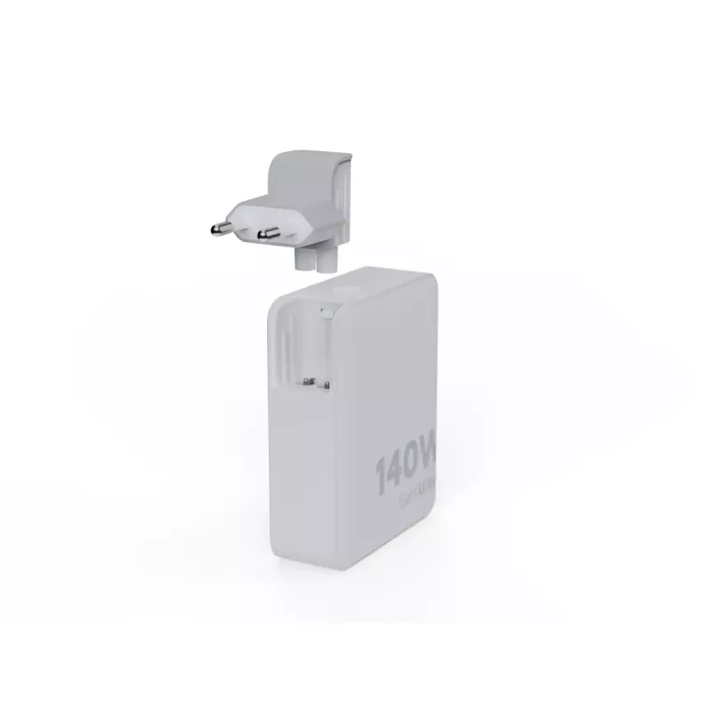 Kaasaskantav 140 W GaN reisilaadija Xtorm XVC2140, 3× USB-C PD porti ja 2 m USB-C kaabel, valge