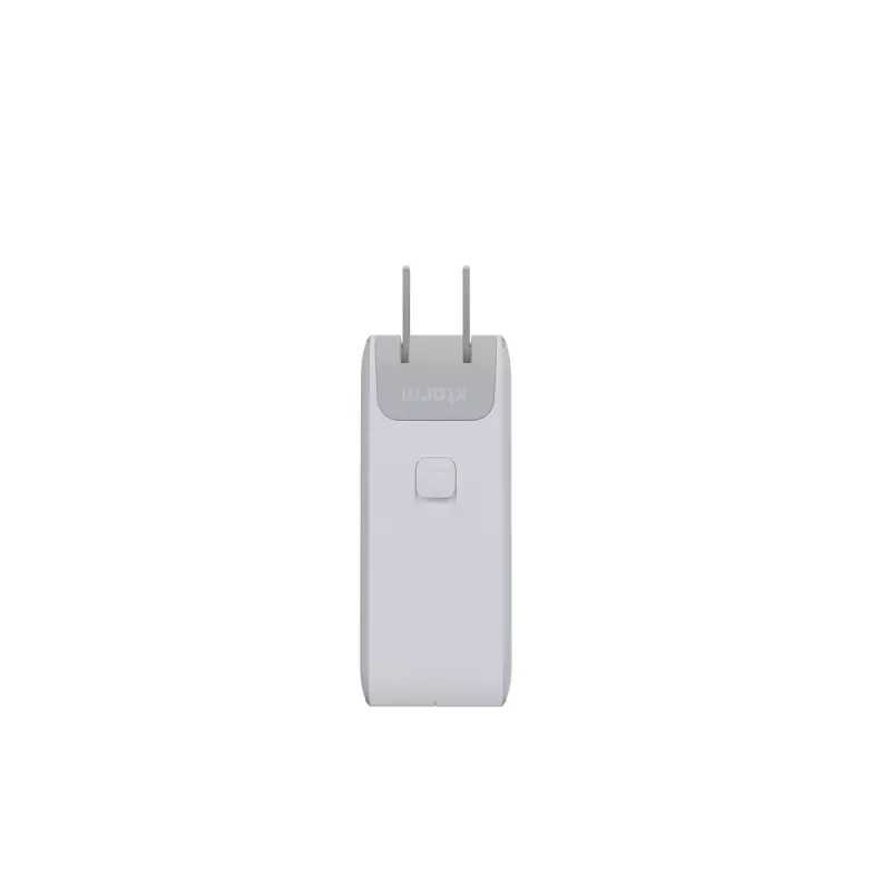 Kaasaskantav 140 W GaN reisilaadija Xtorm XVC2140, 3× USB-C PD porti ja 2 m USB-C kaabel, valge