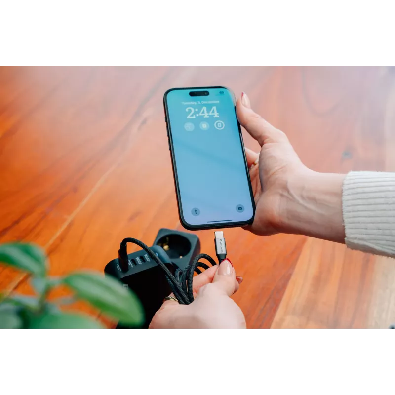 Verbatim Sync & Charge kaabel - 100W USB-C to USB-C 120 cm, 1,2 m, USB C, USB C, USB 2.0, 0,48 Gbit/s, must