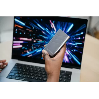 Verbatim TurboMetal SSD USB4 2 TB USB USB-C USB4 Gen 2x2 Silver