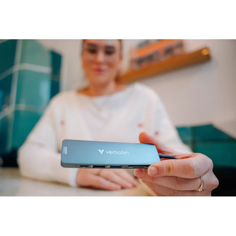 Verbatim USB-C Essentials Multiport Hub 6 porti: HDMI, USB-C PD, USB-A 3.2 Gen 1, USB-A, SD ja microSD