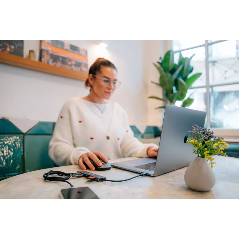 Verbatim USB-C Essentials Multiport Hub 7 porti: HDMI, USB-C, USB-C 3.2 Gen 1, 2 x USB-A 3.2 Gen 1, SD ja microSD