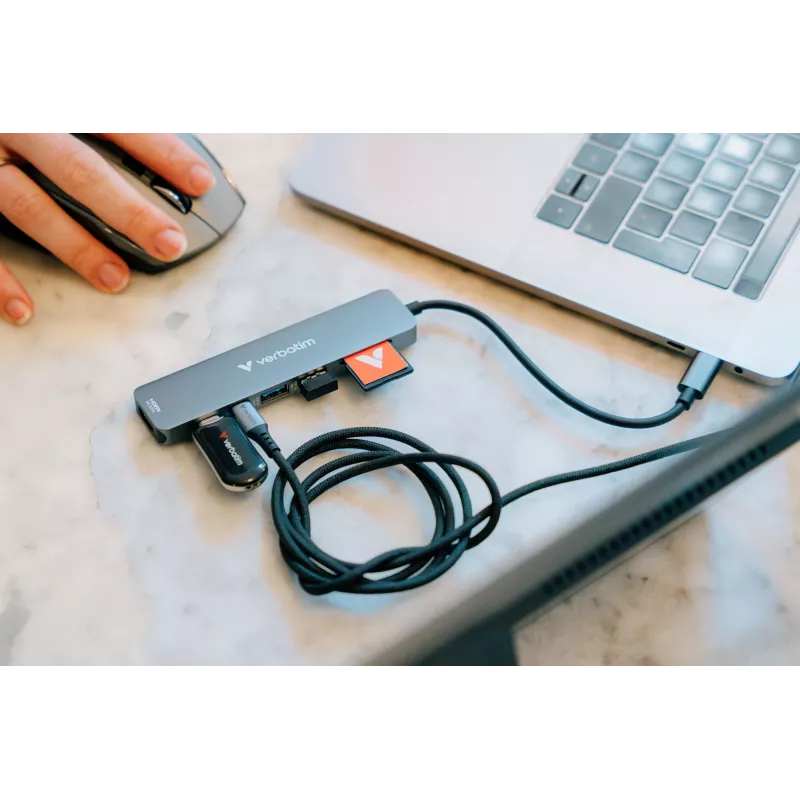 Verbatim USB-C Essentials Multiport Hub 7 porti: HDMI, USB-C, USB-C 3.2 Gen 1, 2 x USB-A 3.2 Gen 1, SD ja microSD