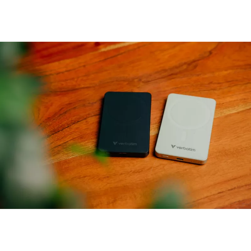 Verbatim Charge 'n' Go Essentials Magnetiline Juhtmevaba Akupank 5000 mAh Must