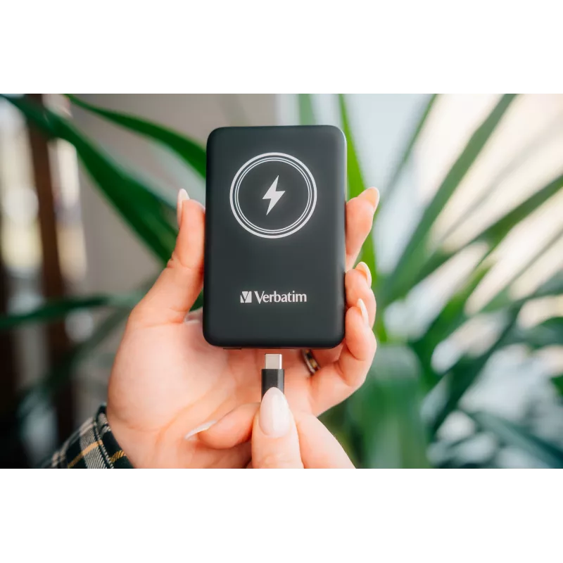 Akupank VERBATIM Charge AnA Go 5000 mAh magnetiline juhtmevaba, must