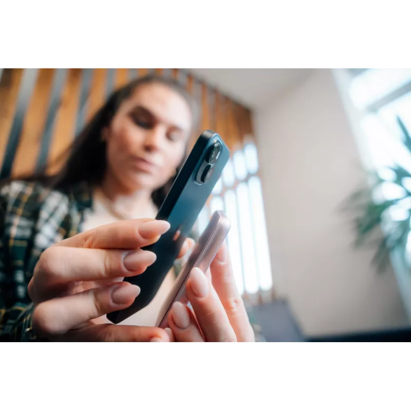Verbatim Charge 'n' Go Magnetiline juhtmevaba akupank 5000 mAh roosa