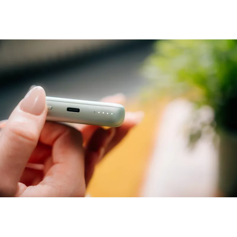 Verbatim Charge 'n' Go magnetiline juhtmevaba akupank 10000 mAh, roheline