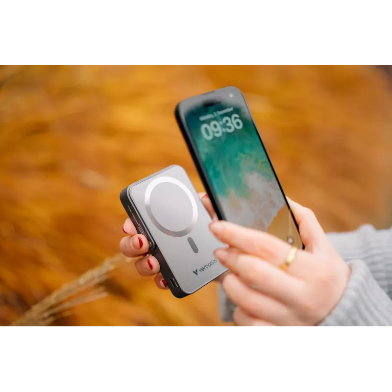 Verbatim Charge 'n' Go Magnetiline juhtmevaba akupank alusega - 10000 mAh Sinine
