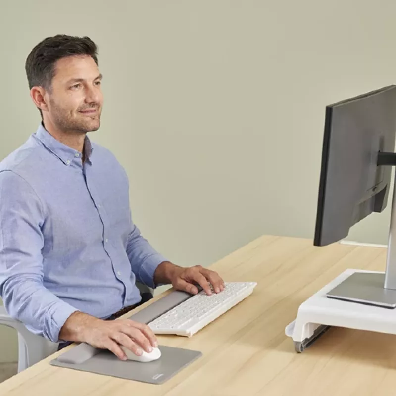 Fellowes klaviatuuri randmetugi Breyta klaviatuuri randmetugi antibakteriaalse kaitsega ergonoomiline randmetugi hall