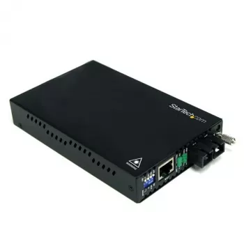 StarTech.com 10/100 Mbps ühemoodiline fiibermeediumimuundur SC 30 km