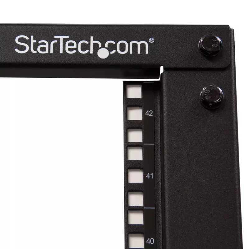 StarTech.com 4-post 42U mobiilne avatud raamiga serverikapp, nelja postiga 19-tolline võrgukapp ratastel, reguleeritava sügavusega veeretatav kapp arvuti/AV/andmete/IT-seadmete jaoks - rattad, loodimisjalad või põrandale kinnitamine