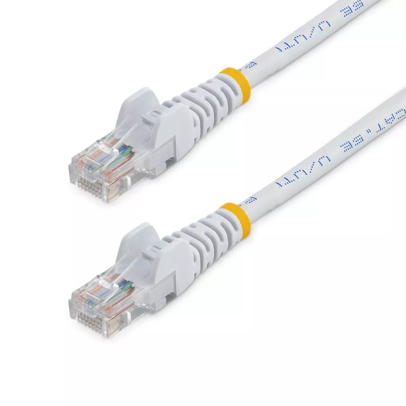 StarTech.com Cat5e paigalduskaabel takistusteta RJ45-pistikutega – 2 m, valge