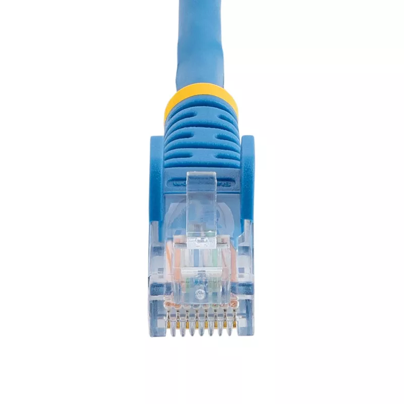 StarTech.com Cat5e Etherneti paigakaabel snagless RJ45-pistikutega - 10 m, sinine