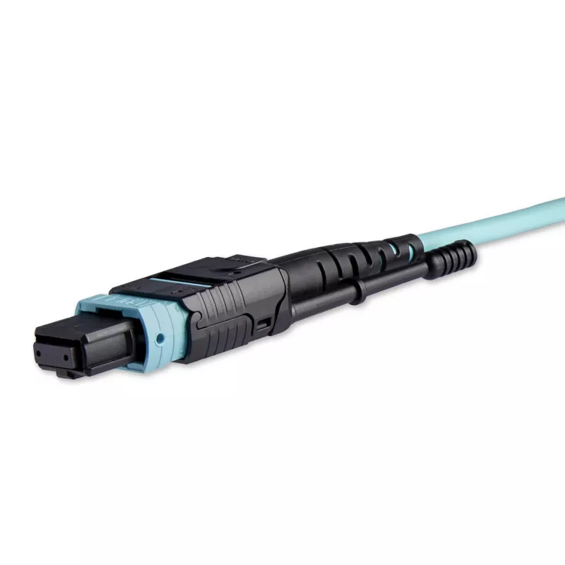 StarTech.com 10m (30ft) MTP(F)/PC kuni 4x LC/PC dupleks-breikout OM3 multi-režiimiga fiiberoptiline kaabel, OFNP Plenum, 40G võrgud, väike sisestuskadu – fiiberhüppaja juhe