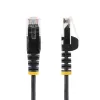 StarTech.com 2,5 m CAT6 kaabel – õhuke – takerdumisvastaste RJ45-pistikutega – must
