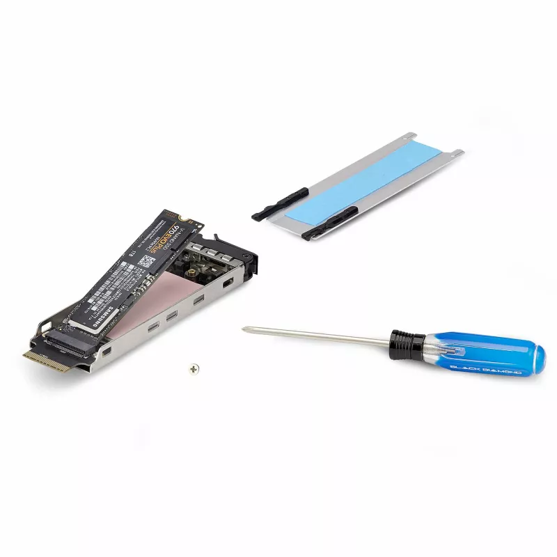 StarTech.com M.2 NVMe SSD Drive Tray for use in PCIe Expansion Product Series - Drive Tray for an Additional Hot Swappable Drive (TR-M2-REMOVABLE-PCIE