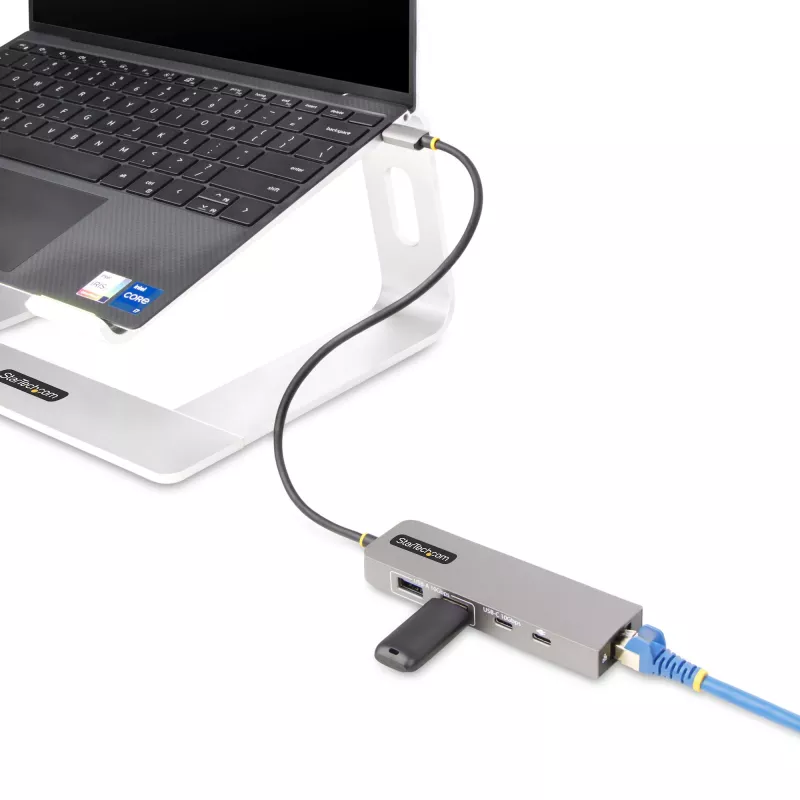 StarTech.com 3-pordiline USB-C jaotur 2,5 Gbps Etherneti ja 100 W toite edastuse läbipääsupordiga, USB 3.2 10 Gbps, 2x USB-A / 1x USB-C, kaasaskantav USB USB-C adapterjaotur