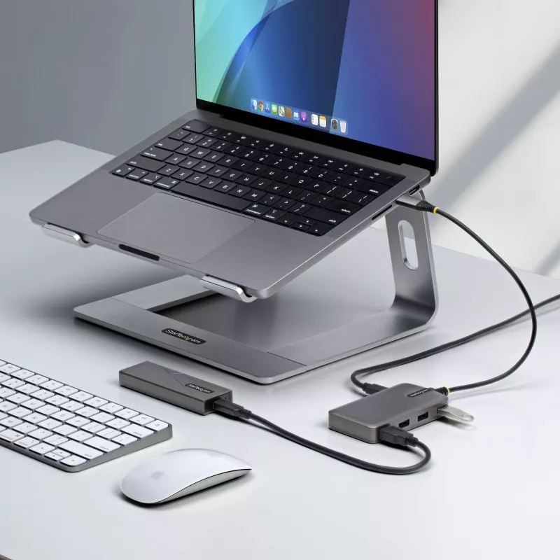 StarTech.com 4-pordiline USB-C jaotur, 5 Gbps, siiniga toidetav, USB-C kuni 4x USB-A jaotur USB-C abitoitesisendiga, 1 jala/30 cm hostikaabel, kaasaskantav laua-/sülearvuti USB-jaotur