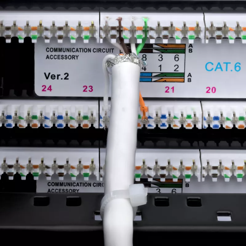 StarTech.com 48-pordiline 2U raamile paigaldatav Cat6 patch-paneel, RJ45, UTP, 110 punch-down, Cat 6 Ethernet patch-paneel võrguserveri raamile