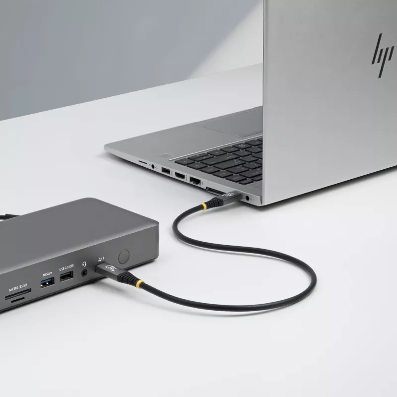 StarTech.com 50cm (1.6ft) USB4 kaabel, 80 Gbps, USB-IF sertifitseeritud USB-C kaabel, 240 W PD, 8K 120 Hz/4K 240 Hz DP2.1 DP80, TPE-kate, Thunderbolt 4 ühilduv – must USB-C juhe