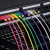 StarTech.com 25cm valge õhuke CAT6 Etherneti kaabel, tõmbevaba, 100W PoE, UTP, LSZH, 28AWG puhas vasktraat, õhuke RJ45 võrgukaabel tõmbetõkenditega, individuaalselt testitud