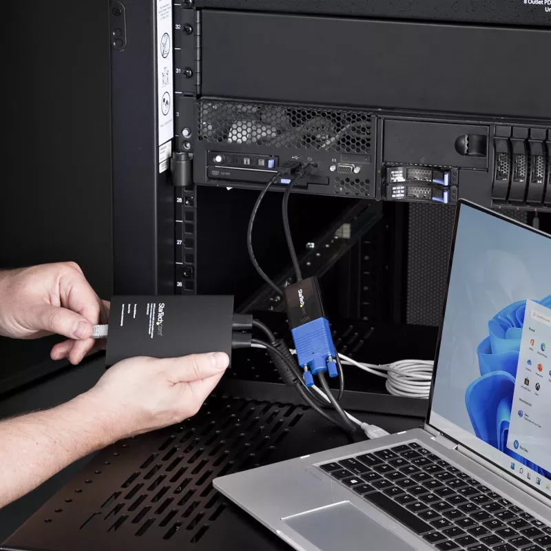 StarTech.com Kaasaskantav sülearvuti avariikonsooli KVM-adapter