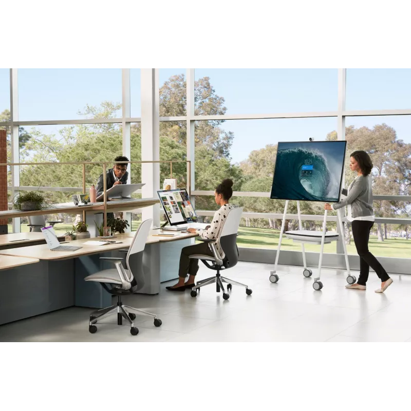 APC Smart-UPS Charge Mobile aku Microsoft Surface Hub 2S ja Surface Hub 3 jaoks