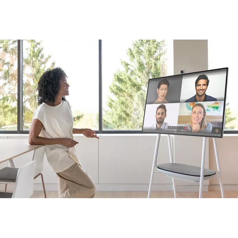 APC Smart-UPS Charge Mobile aku Microsoft Surface Hub 2S ja Surface Hub 3 jaoks