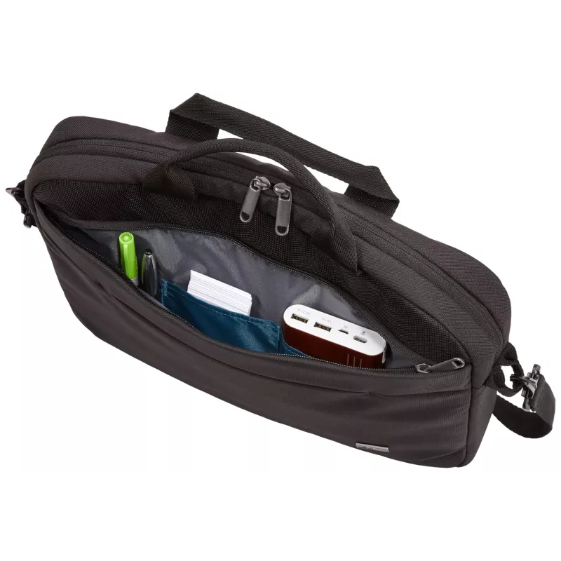 Case Logic Advantage ADVA-114 Must 35,6 cm (14 tolli) messenger-kott