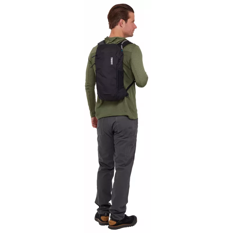 Thule Alltrail TAHP210 must seljakott Reisiseljakott Polüester