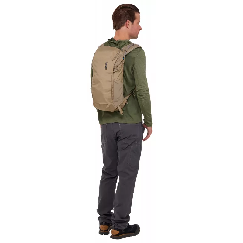 Thule Alltrail TAHP216 Faded Khaki seljakott Reisikott Polüester